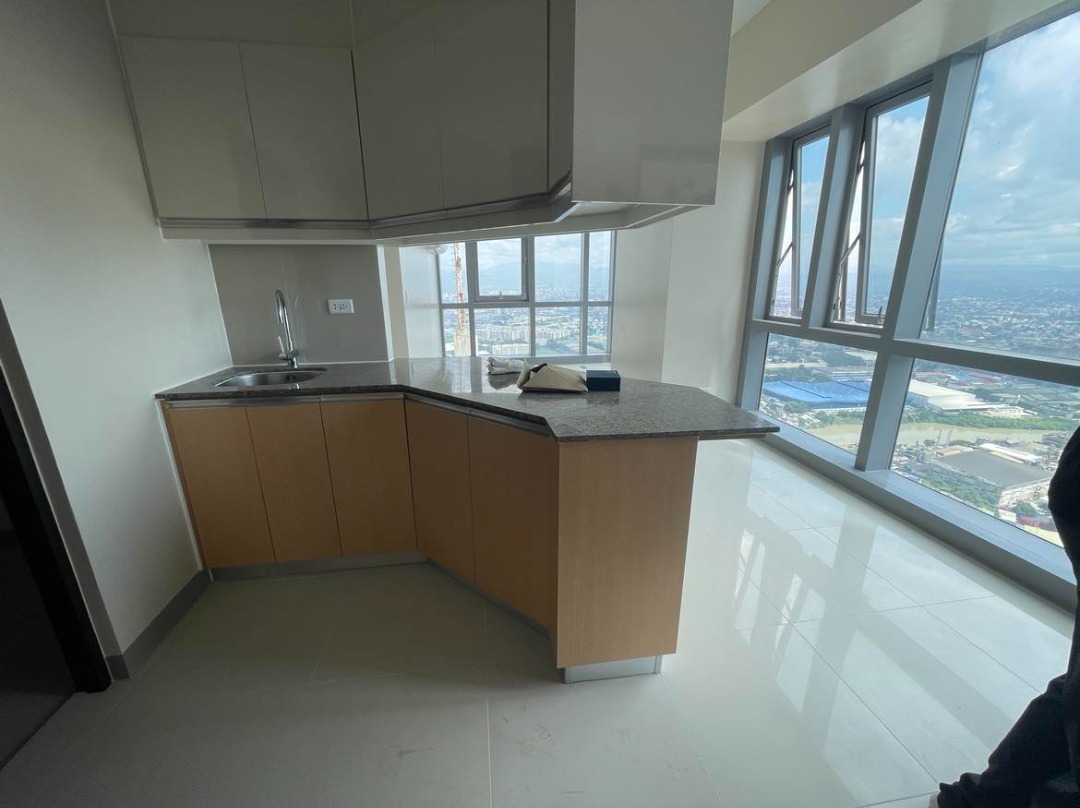 View of 25 Penthouse Design Ideas for a Luxurious Urban Retreat