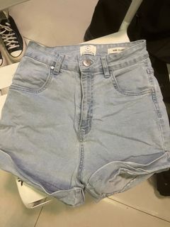 (Category: ) located in . Submitted by apparels123 (Listing ID 1269588166, Image 1). Description: .