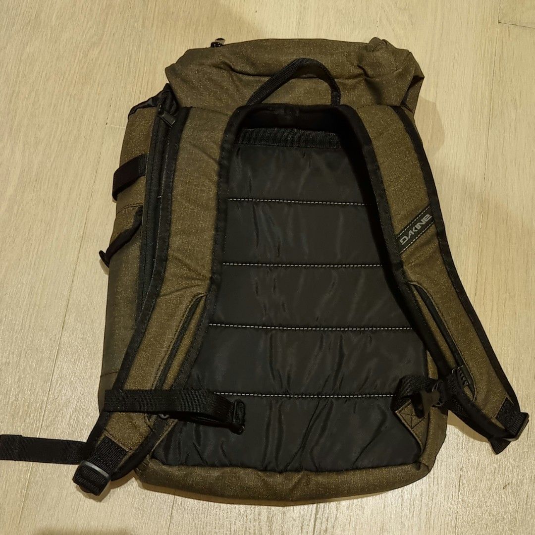Dakine skateboard online backpack