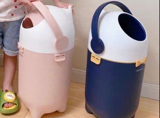 Diapers bin