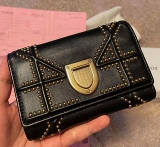 Diorama wallet