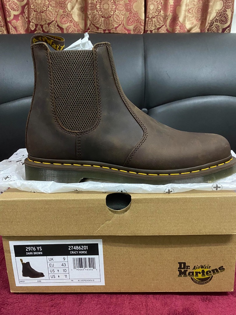 chelsea dr martens white