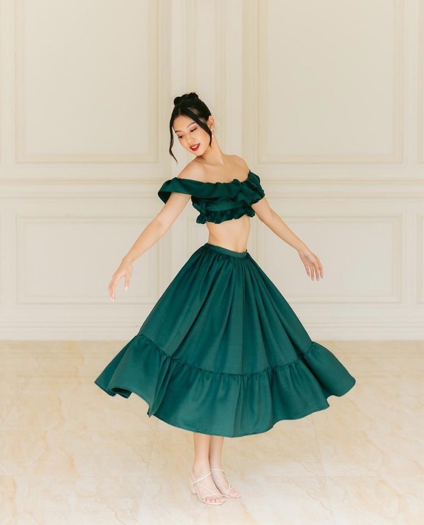 Eryzelle - Elegant Dress main image 1