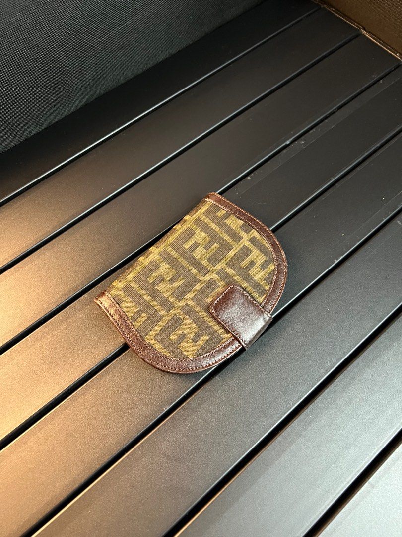 Fendi zucca wallet (Category: Luxury Bags & Wallets) located in Binalonan. Submitted by sheenaluxarchive (Listing ID 1269598384, Image 1). Description: Rank A to AB Sign of used No major flaws.