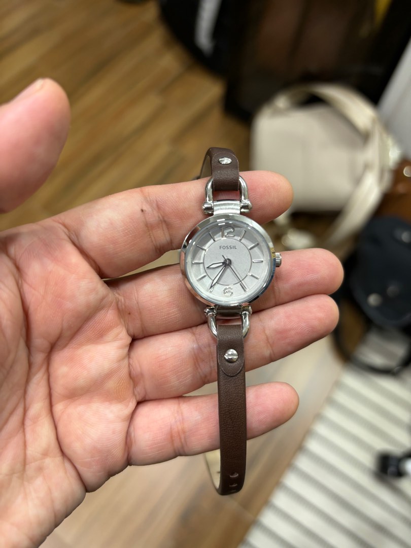 Es3861 fossil outlet