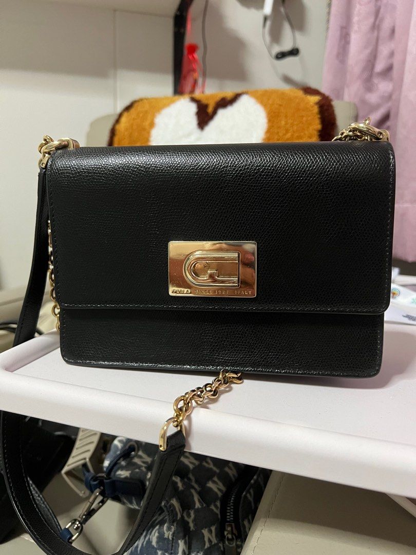 Furla black hotsell sling bag