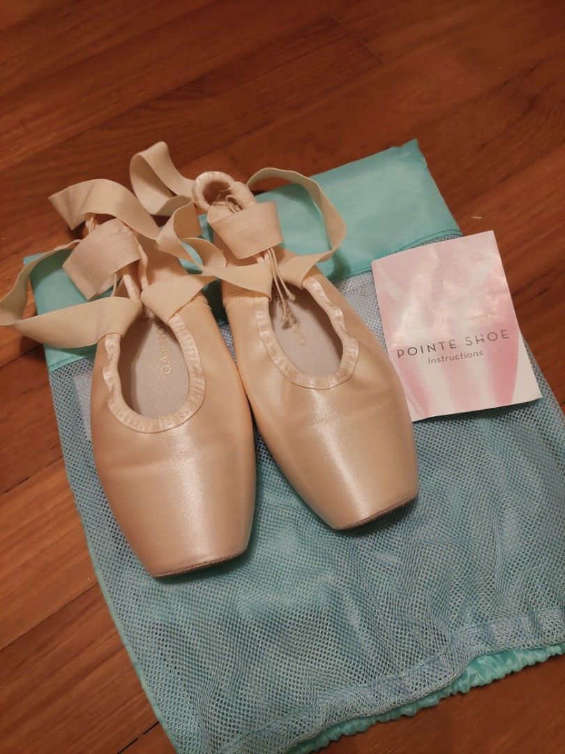 size 8.5 gaynor minden pointe shoes