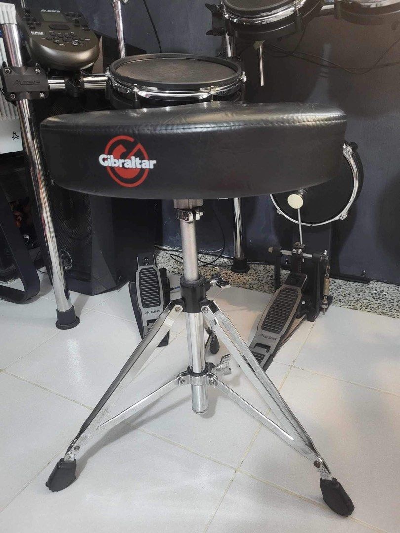 Gibraltar 6608 Moto Style Drum Throne Chair, Hobbies & Toys, Music