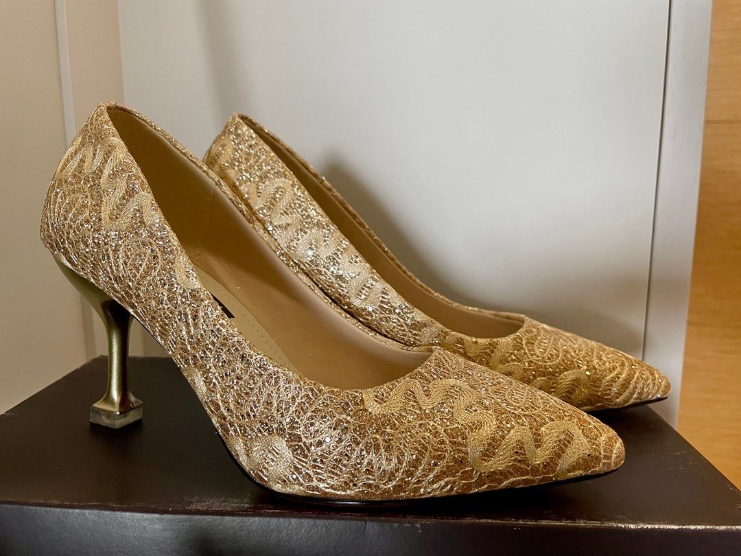 Gold Pointed Heels 3inch height