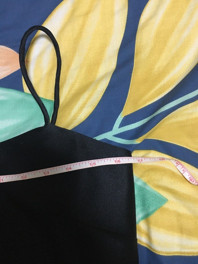 Gown (Category: Evening dresses & gowns) located in San Pedro. Submitted by ginasantiago (Listing ID 1269520440, Image 3). Description: Never used Small to medium Armpit 16 3/4 Chest 16 1/2 Length 45 inches good for 5 ft to 5’1 tall wrap not included .