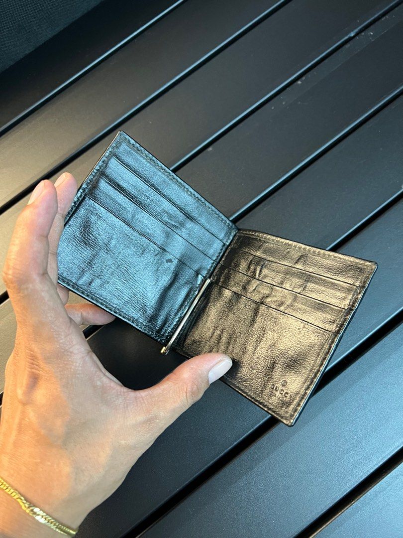 Gucci bifold card clip (Category: Luxury Bags & Wallets) located in Binalonan. Submitted by sheenaluxarchive (Listing ID 1269598174, Image 3). Description: Rank AB Sign of used Authentic.