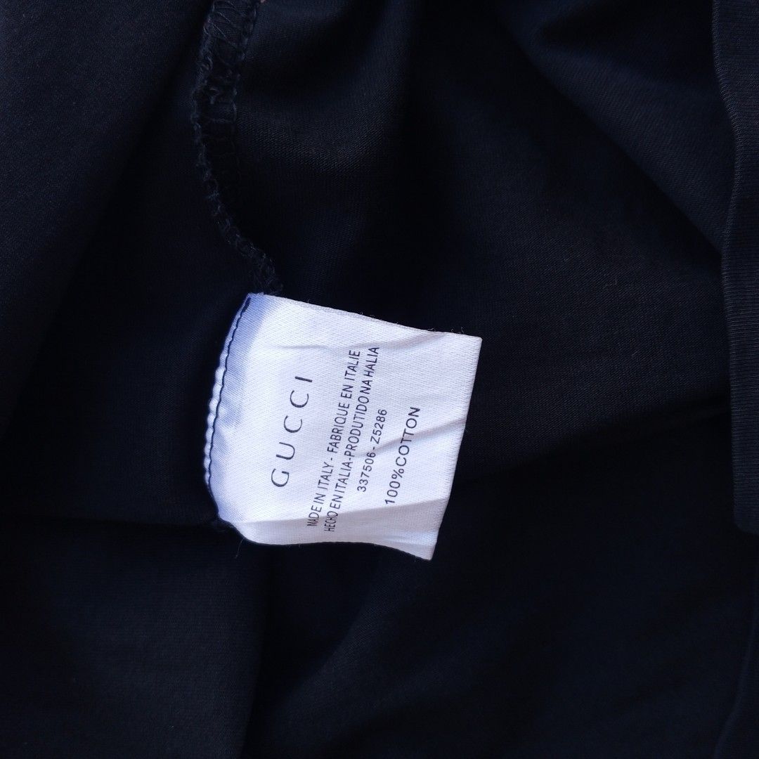GUCCI SHIRT (Category: Tshirts & Polo Shirts ) located in Manila. Submitted by eothrift (Listing ID 1269599334, Image 2). Description: ‼️ Free Shipping ‼️ Condition: Good Size: 3xl on tag Dimension: W: 21.5 - L: 28 Issue: 1 pin hole on the back ( see last picture) Color rate: 8 Price: 300 + Shipping We Ship Nationwide.