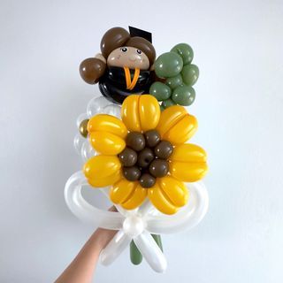 Handmade graduation sunflower Eucalyptus daisy balloon bouquet | birthday| valentine’s | Graduation | Anniversary | Baby Shower ｜ get well soon | housewarming | congratulations| Mother Father’s day | POP | Teacher’s day | Christmas | occasions