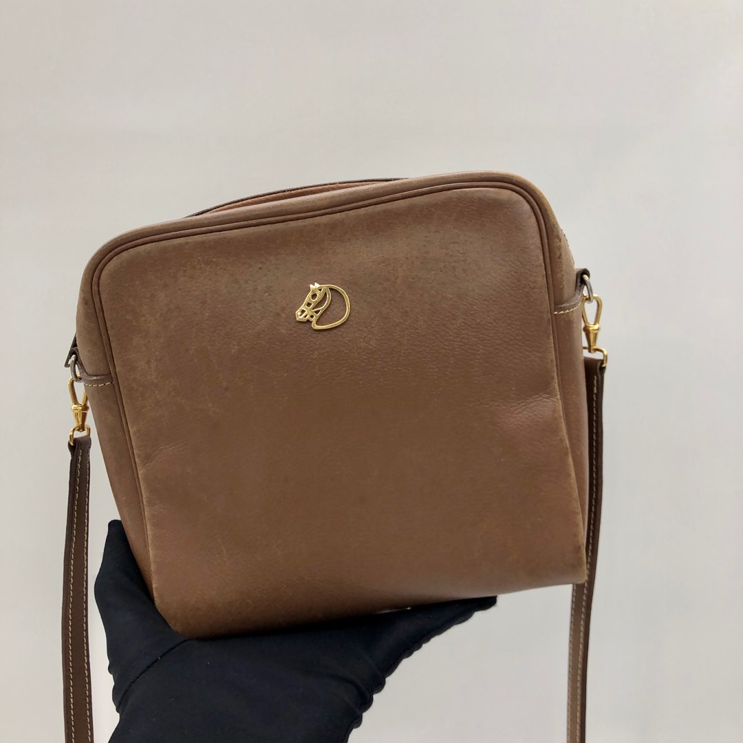 HERMES VINTAGE BROWN LEATHER W CIRCLE R STAMP CROSSBODY BAG