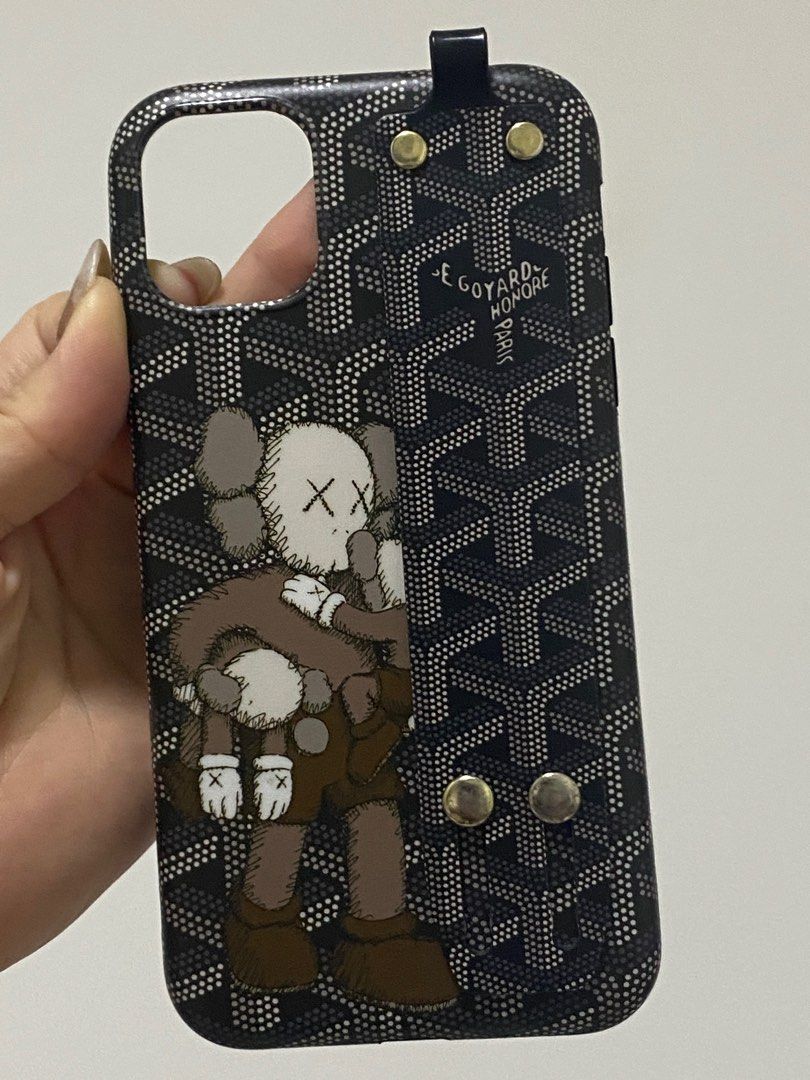 Goyard iphone top case monopoly