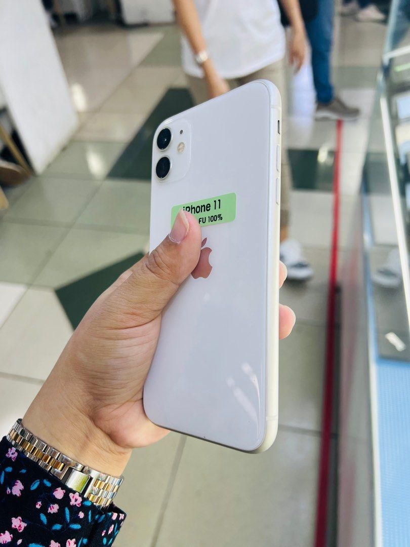Iphone 11 Dualsim (Category: iPhone 11 Series) located in San Juan City. Submitted by javedsgadgetshop (Listing ID 1269487345, Image 2). Description: OPEN FOR INSTALLMENT VIA CREDIT CARD/GGIVES & SWAP/TRADE-IN! WE BUY AND SELL ( ANYKINDS OF UNIT BINIBILI PO NAMIN)! PTPA : Padelete po f bawal Read ❗️Onhand ‼️ Iphone 11 (Dualsim) •64gb •CH Variant •100% batt health •Factory Unlock •95% Smoothness •No hidden issue | No Repaired •100% Authentic | Not
