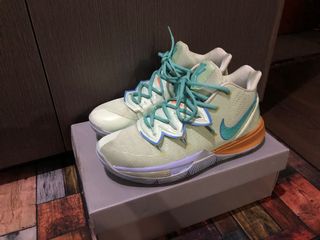 Kyrie squidward's shop