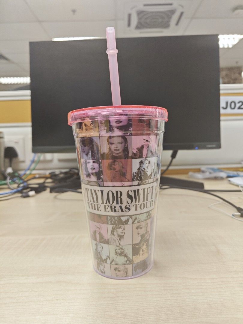 Taylor Swift double-wall tumbler with buckey, Furniture & Home Living