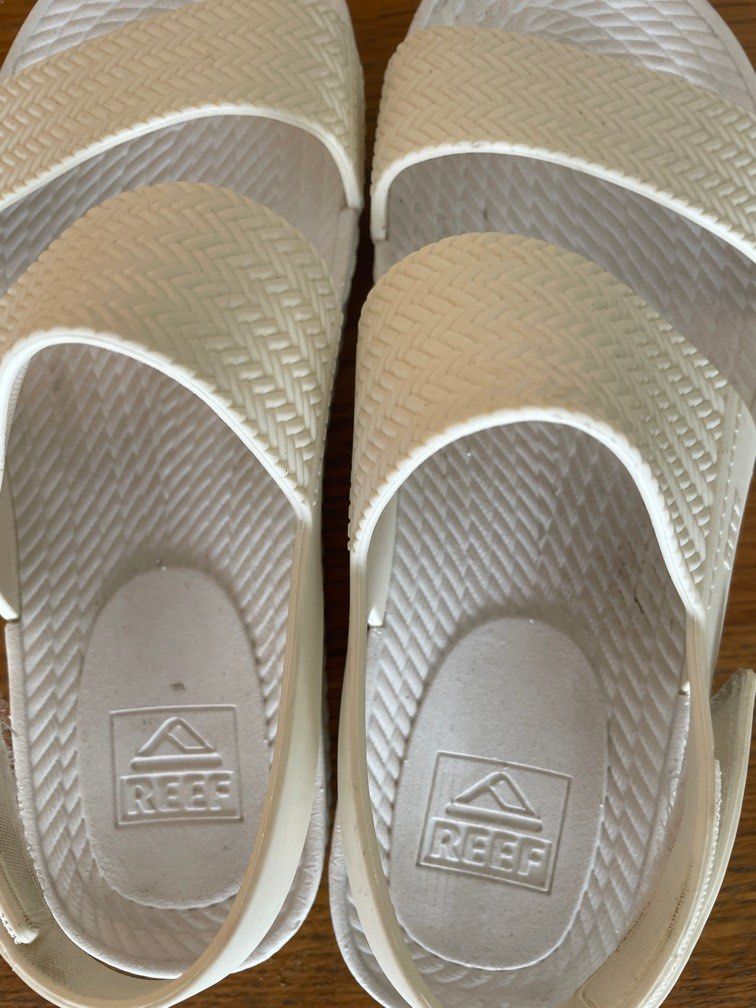 Reef sales strappy sandals