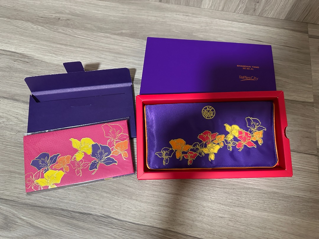 Limited Edition - Raffles City x Shanghai Tang red packets and red ...