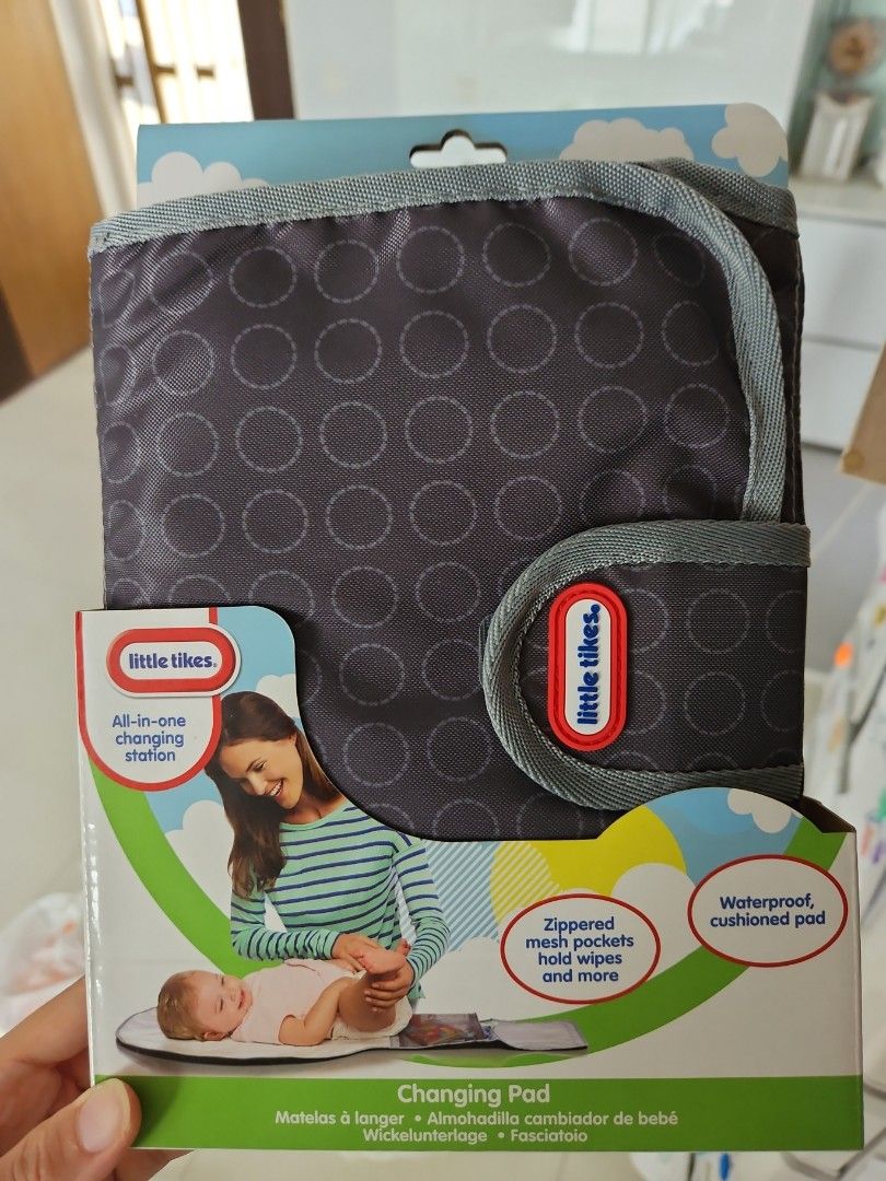 Little Tikes changing mat Babies Kids Bathing Changing