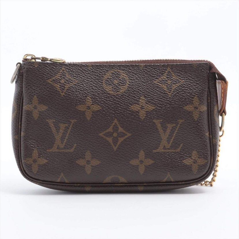 Louis Vuitton Mini Pochette (Category: Luxury Bags & Wallets) located in Laur. Submitted by camdcg (Listing ID 1269487651, Image 2). Description: ⭐️REPOST⭐️ Authentic and preloved LV Mini Pochette in monogram canvass Bought from Japan-based seller RFS: I have another one in damier ebene and have decided to keep that instead. MOP: BDO, Gcash MOD: J&T, LBC Shipping fee c/o buyer Location: Nueva Ecija.