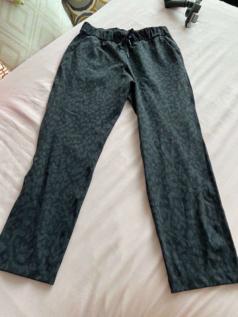 LULULEMON Keep Moving Pant - Black, Women's Fashion, Bottoms, Other Bottoms  on Carousell