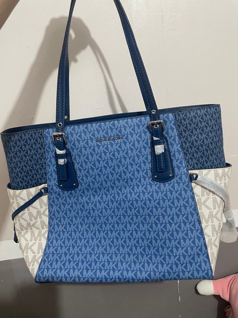 Michael Kors Voyager East West Tote Navy White Pale Blue One Size 30S0GV6T4V 436