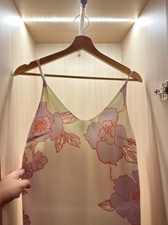 Minimalist Floral Slit Dress