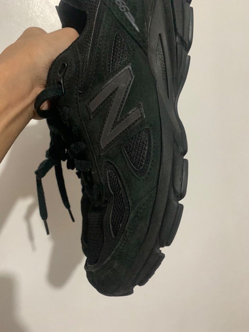 NB 990 V4 TRIPLE BLACK