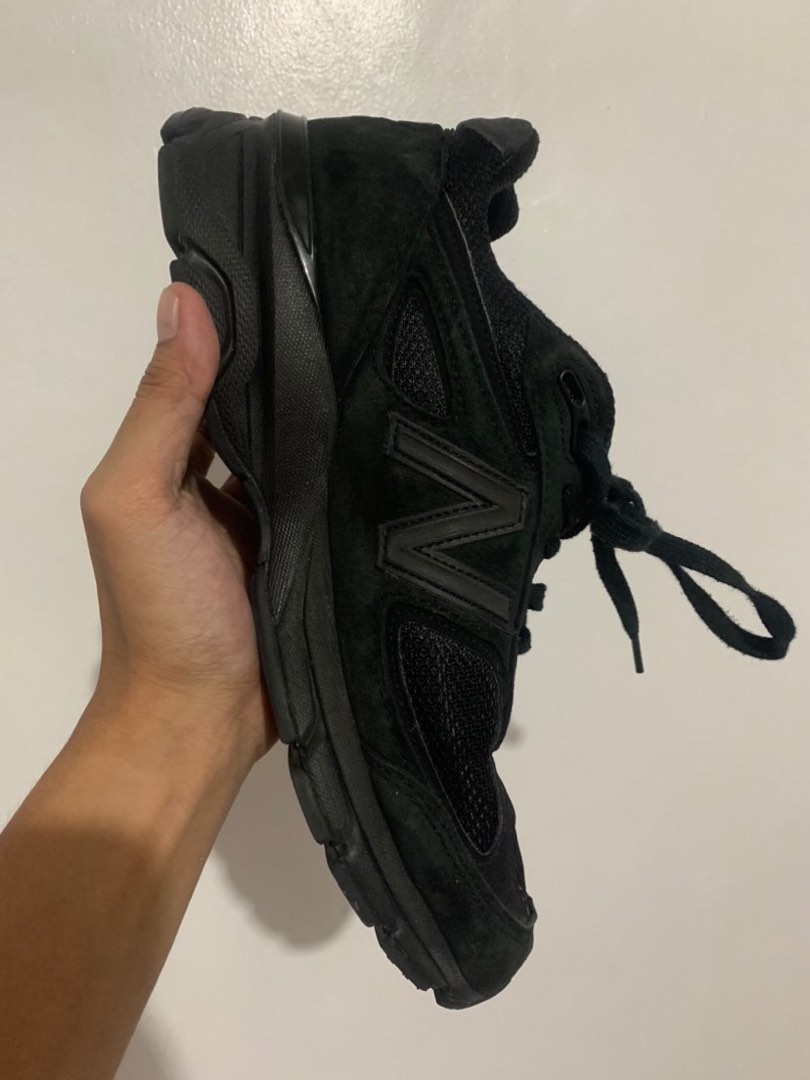 NB 990 V4 TRIPLE BLACK, Men's Fashion, Footwear, Sneakers on Carousell