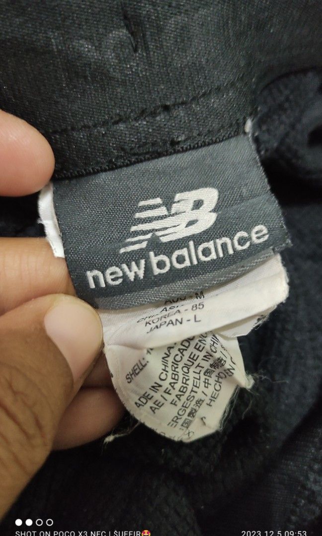 New balance track suit, Men's Fashion, Bottoms, Joggers on Carousell