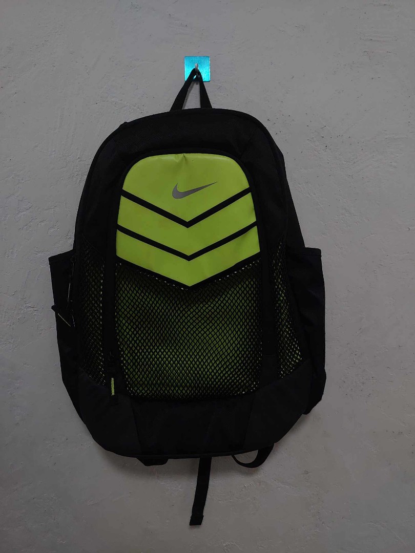 Nike air bag, Men's Fashion, Bags, Backpacks on Carousell