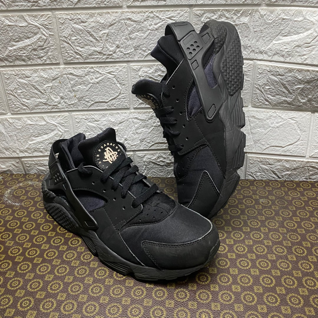 Nike Air Huarache Triple Black