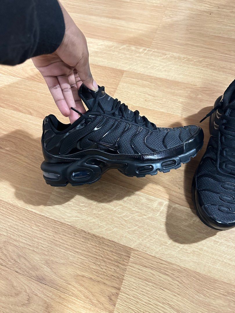 Nike Air Max Plus 'Triple Black' 9.5 Men's, Men's Fashion