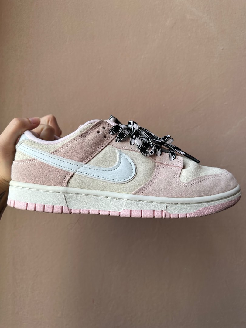 suede pink nike