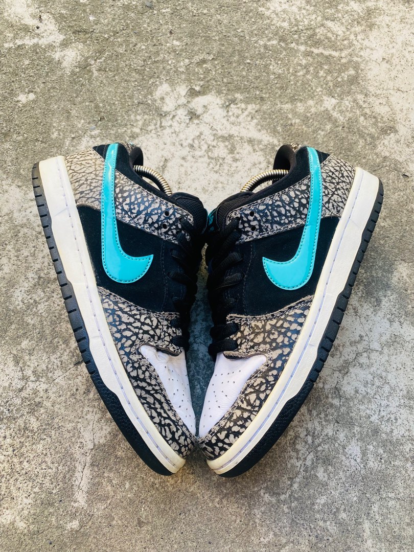 atmos nike sb dunk