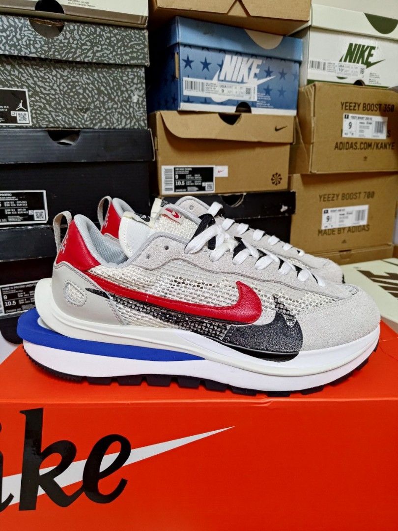 sacai vaporwaffle royal fuchsia