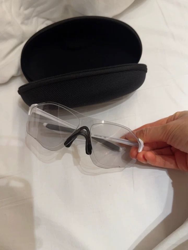 Oakley 9313 sales