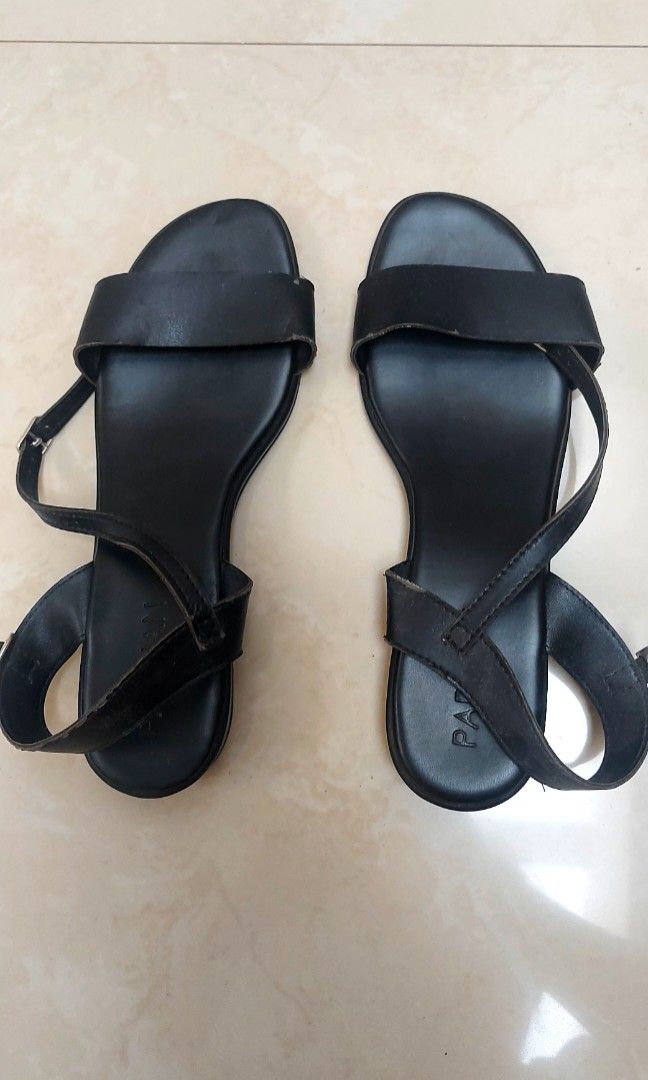 1 Inch Synthetic Ladies Criss Cross Regular Sandals (BLack) 36-42 at Rs  225/pair in Pune