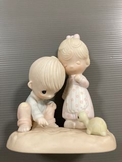PRECIOUS MOMENTS 1979 “Thou Art Mine”