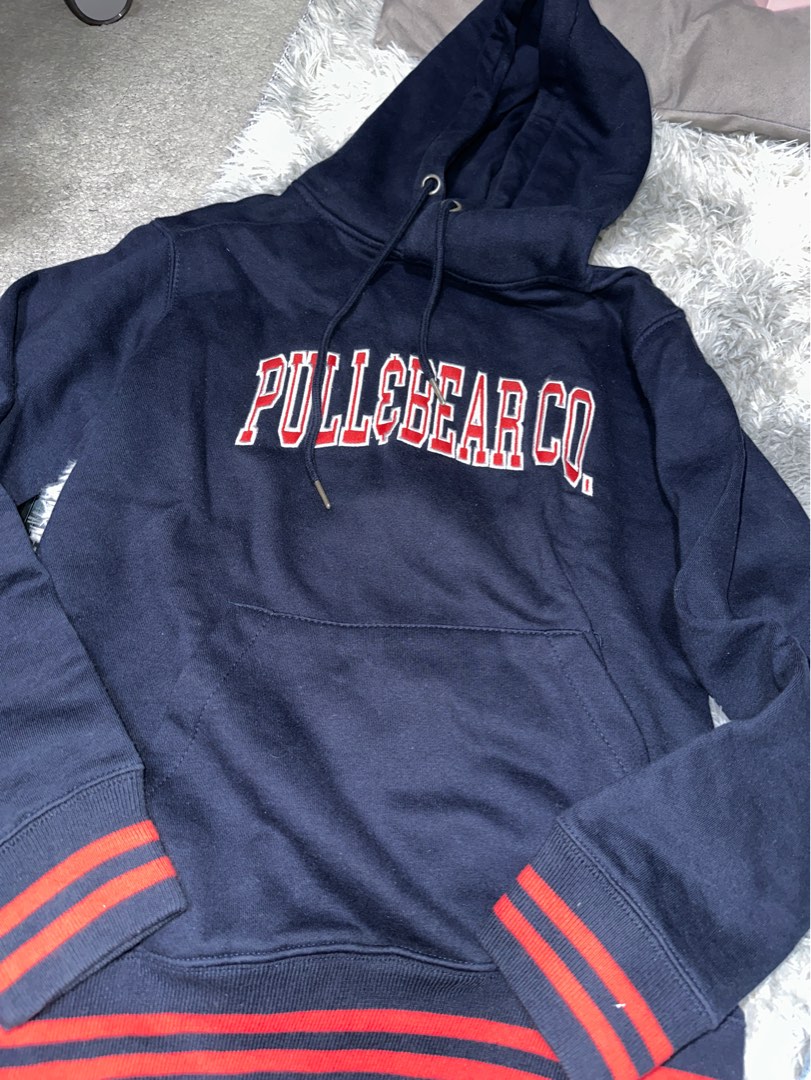 Pull and cheap bear navy hoodie
