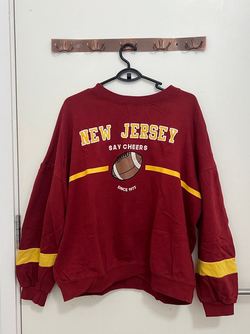 Pull and bear sweater top