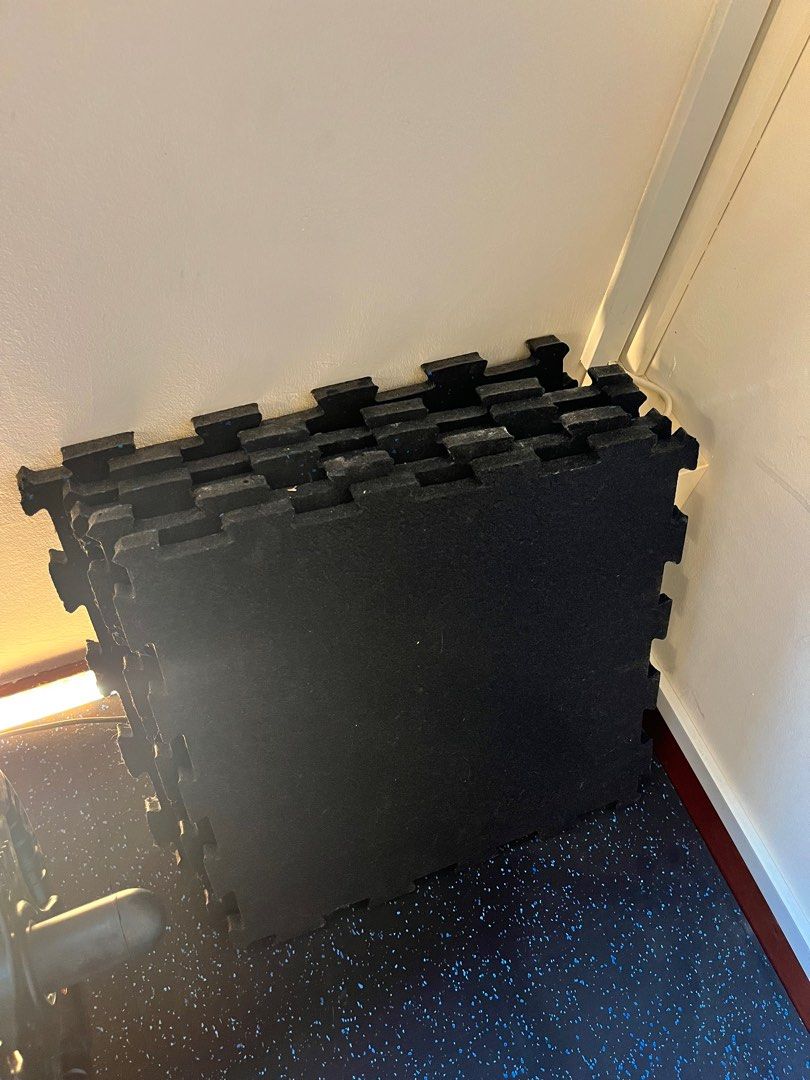 Rubber gym mat squares 50cm (up to 10 piece), Sports Equipment