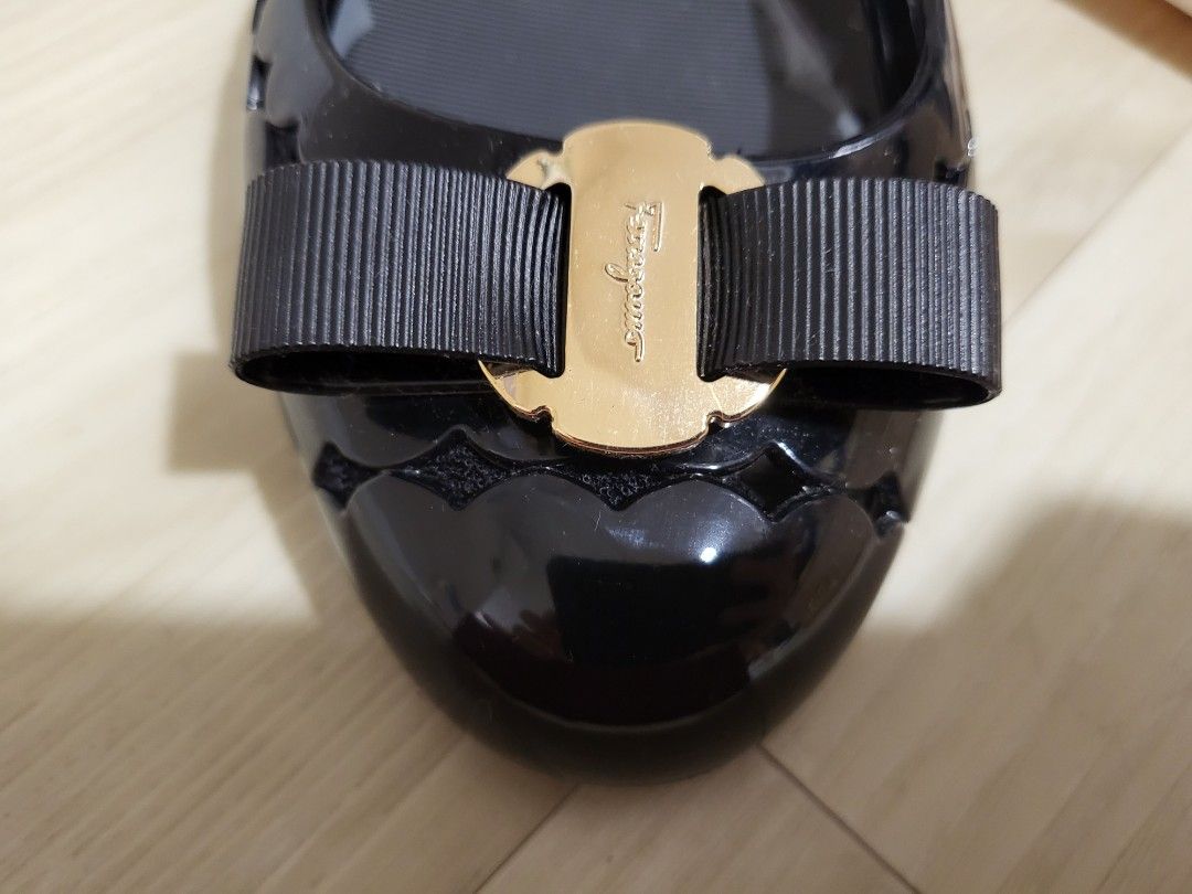 salvatore ferragamo jelly shoes fake