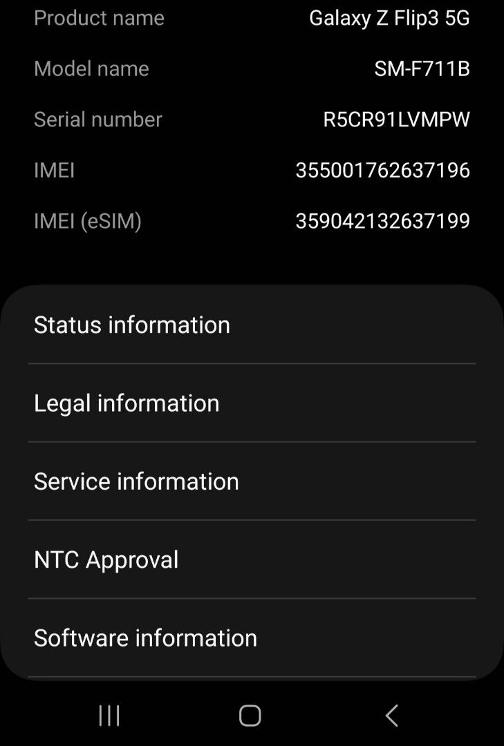 Samsung Z Flip 3 5g (Category: Samsung) located in Caloocan City. Submitted by jcconcep008 (Listing ID 1269533291, Image 1). Description: may konting gasgas sa likod pero hndi halata near sa samsung tag and yung gitna mejo may mark ang tupi kase flip nga but phone it self good condition po. meron ding dent sa screen hndi naman nakaka affect sa performance ng phone still working as we speak kase gamit ko now..