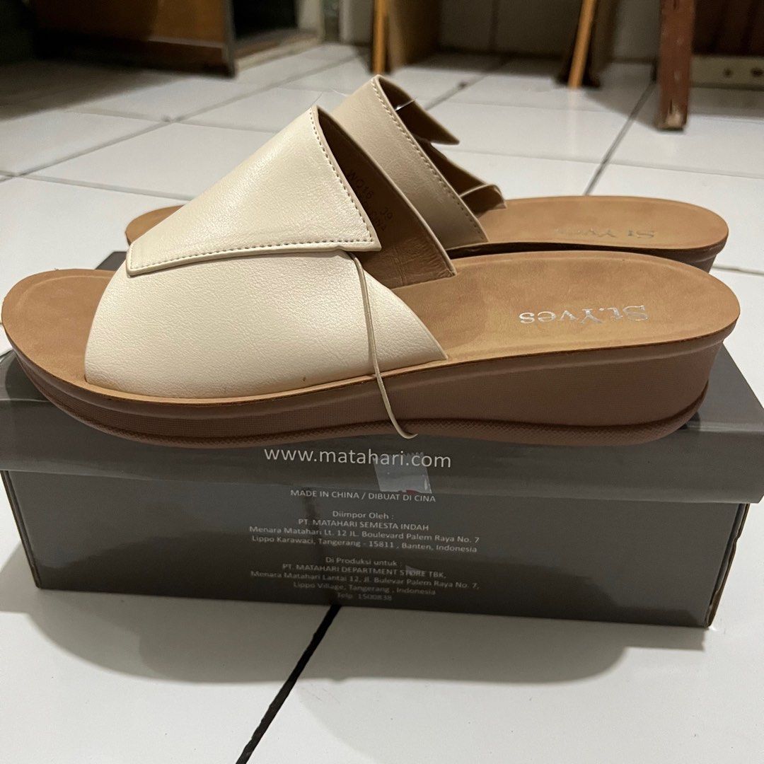 St yves sandal on sale