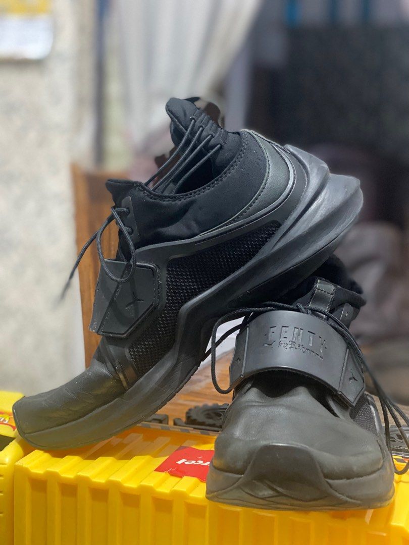 Puma clearance rihanna vietnam