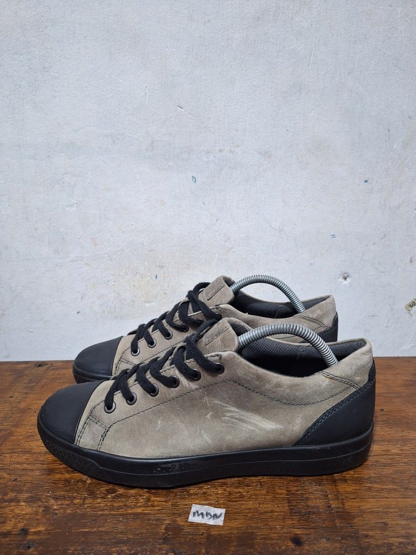 Ecco seconds sales