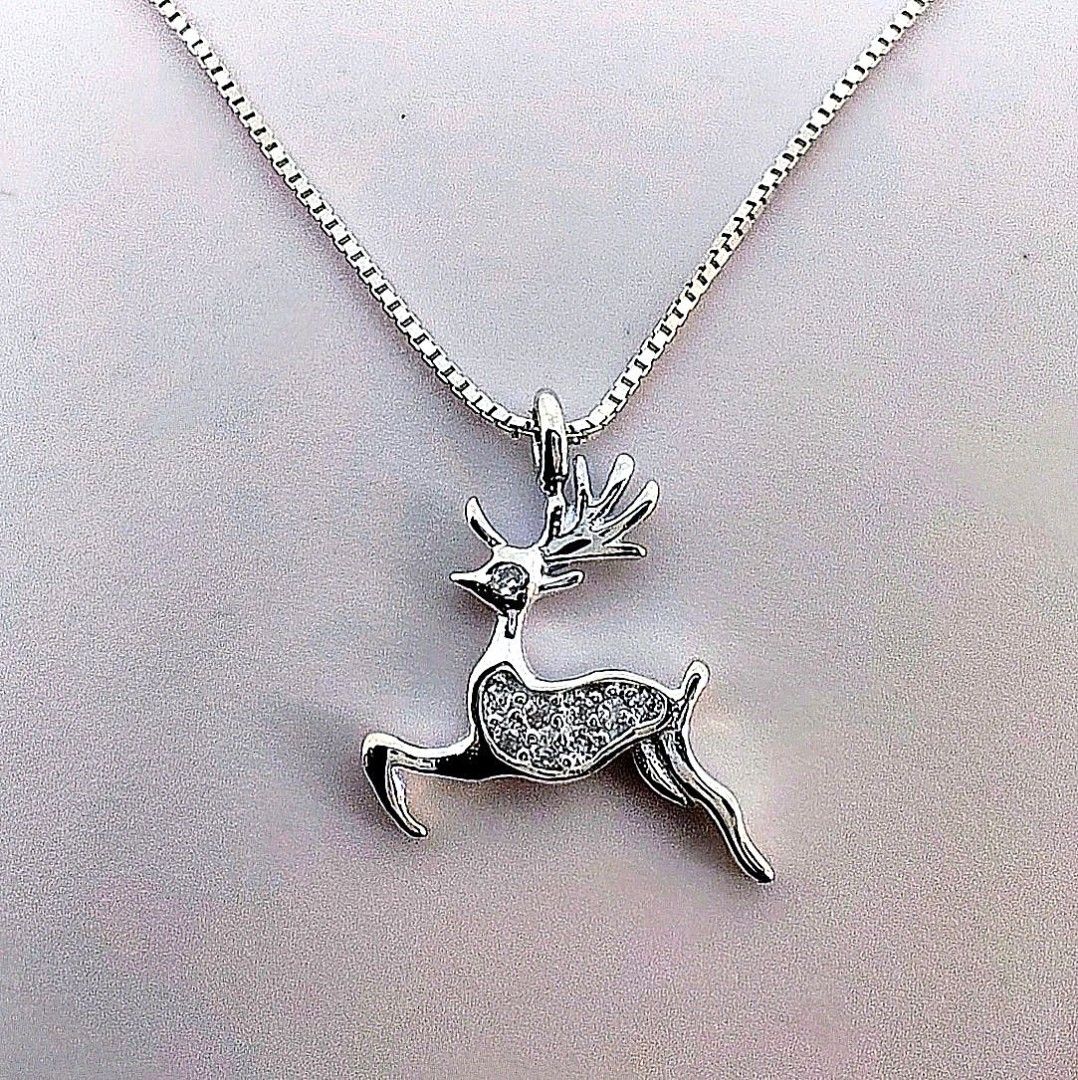 Reindeer necklace clearance